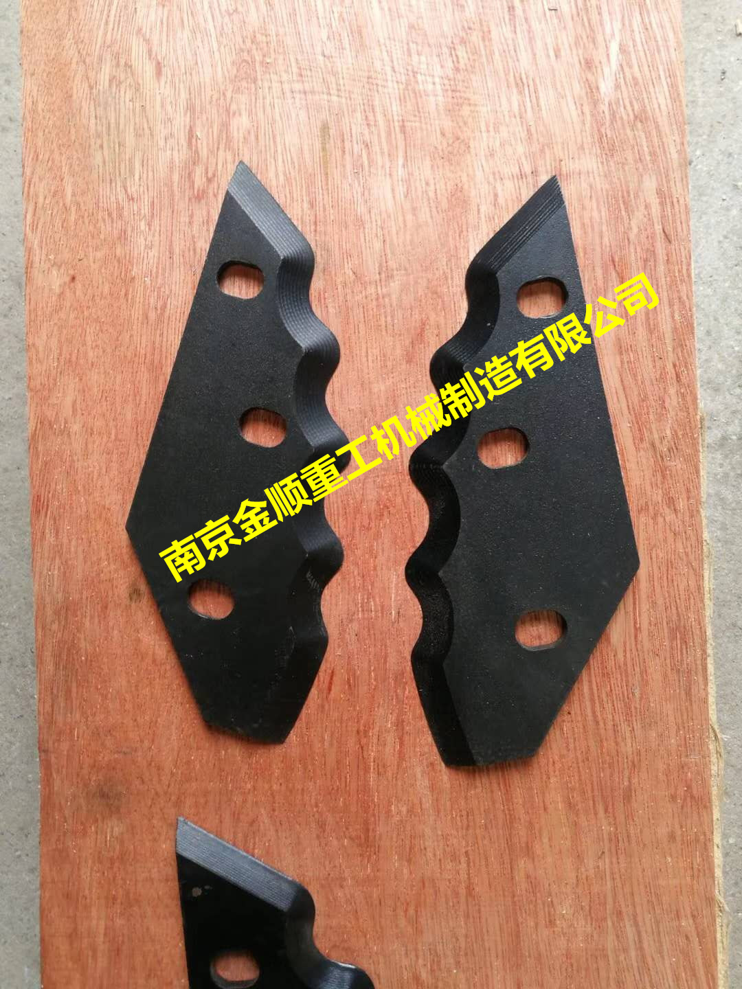 ����Supreme���Ͻ�����ݵ�